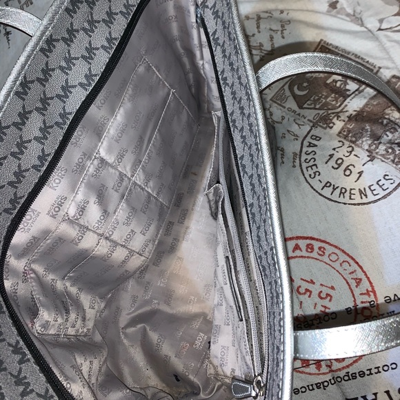 Michael Kors Bag - Picture 3 of 3